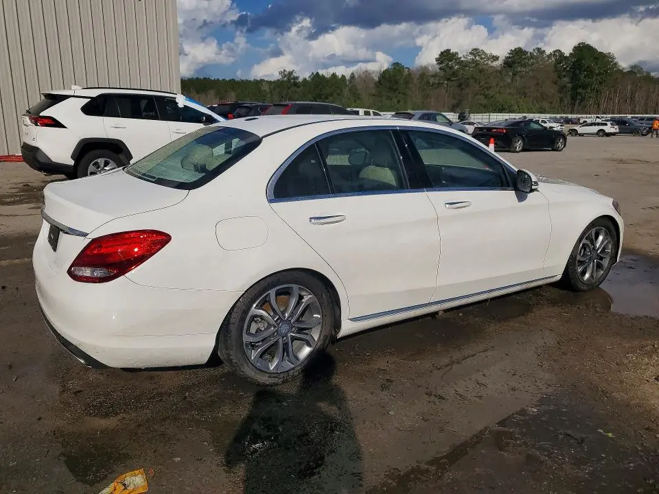 2016 MERCEDES-BENZ C 300  