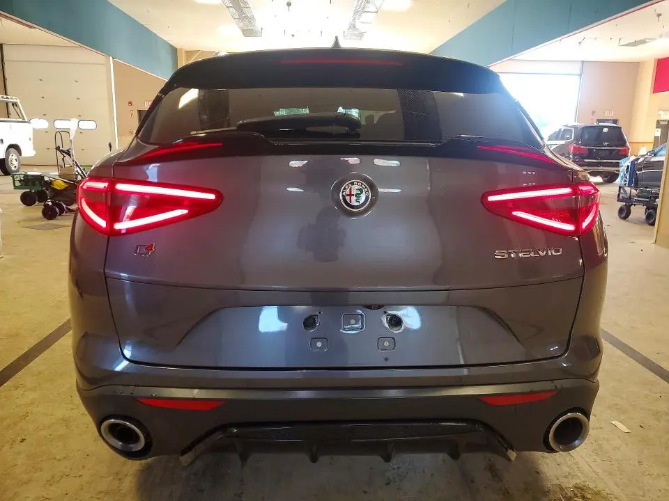 2018 ALFA ROMEO STELVIO TI  