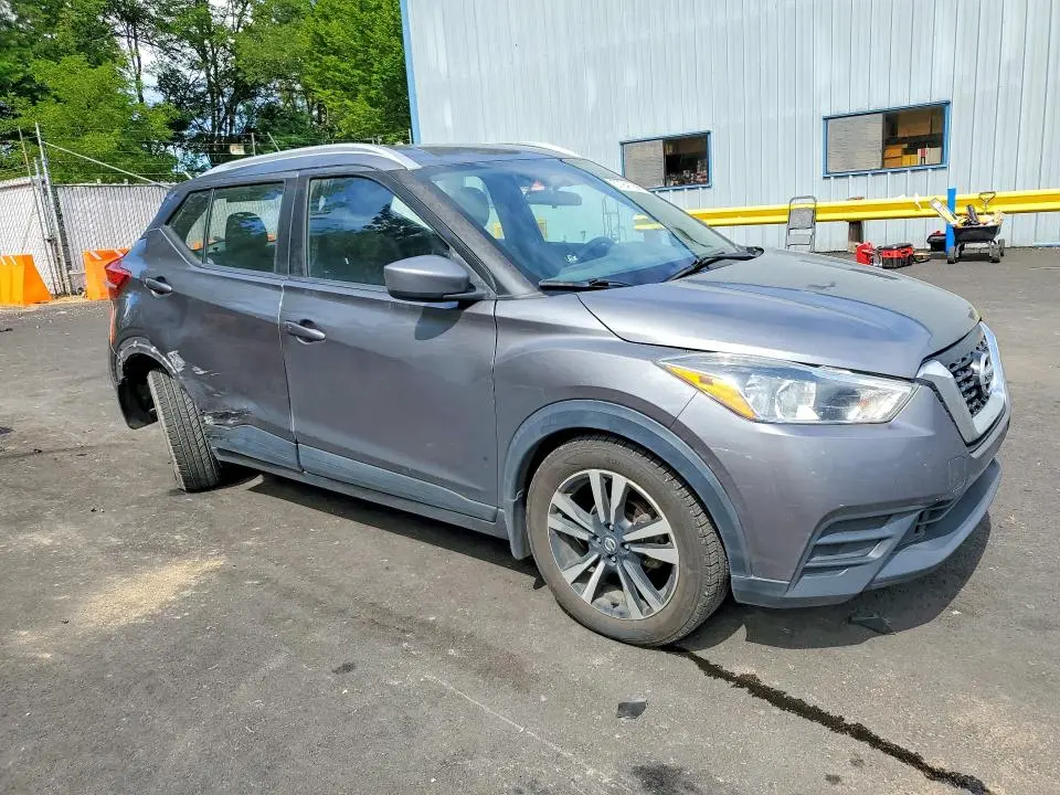 2018 NISSAN KICKS SV  