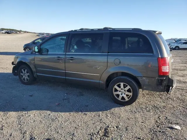 2010 CHRYSLER TOWN & COUNTRY TOURING  