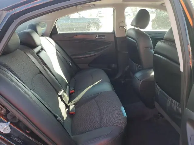 2013 HYUNDAI SONATA SE  