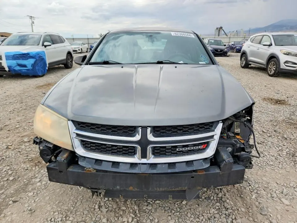 2012 DODGE AVENGER SE  