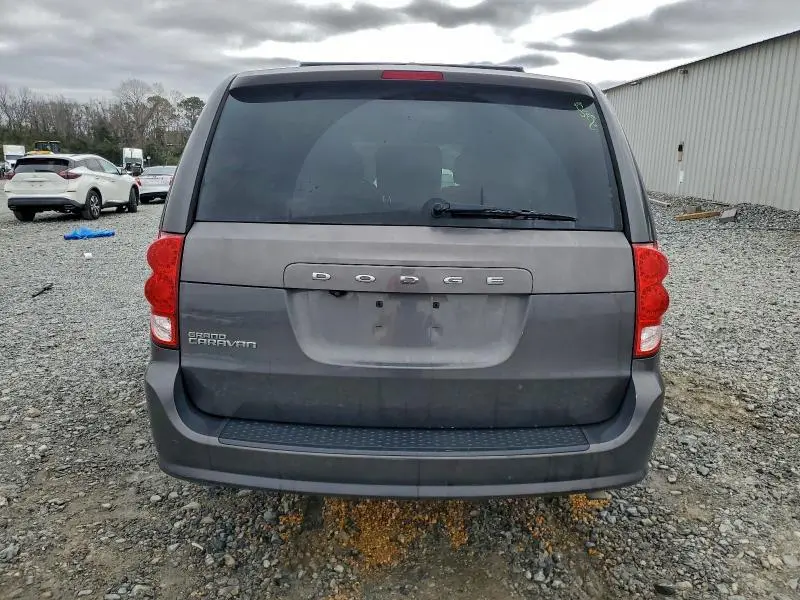2017 DODGE GRAND CARAVAN SE  