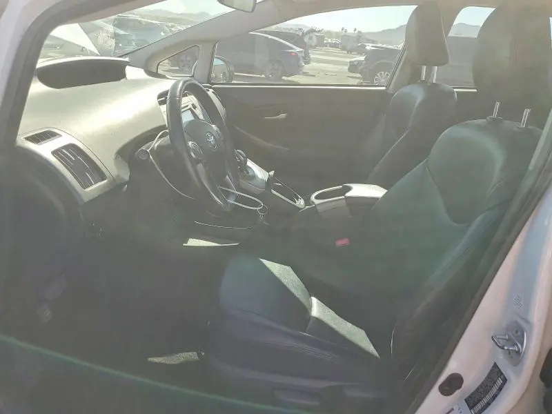 2013 TOYOTA PRIUS PERSONA SERIES SE  
