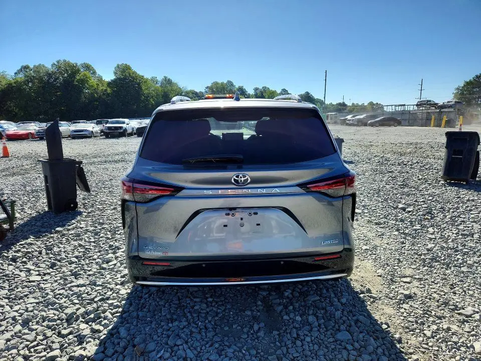 2026 TOYOTA SIENNA LIMITED 7-PASSENGER  