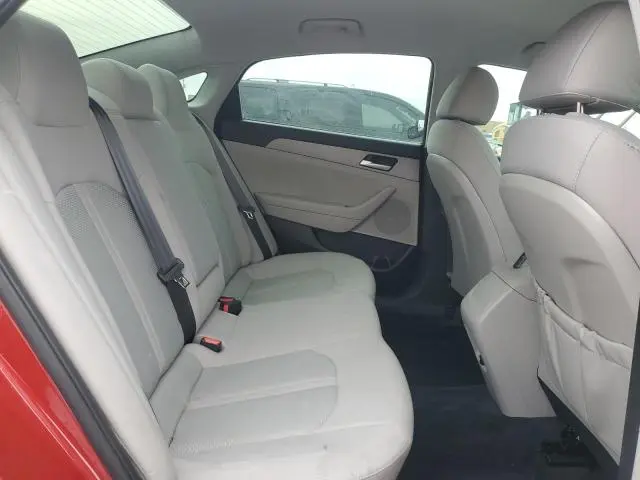 2018 HYUNDAI SONATA SE