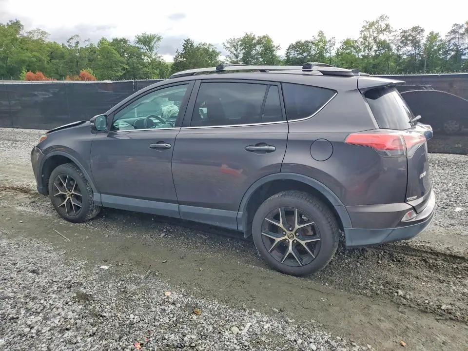 2017 TOYOTA RAV4 SE  