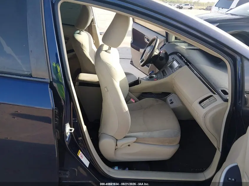 2013 TOYOTA PRIUS TWO