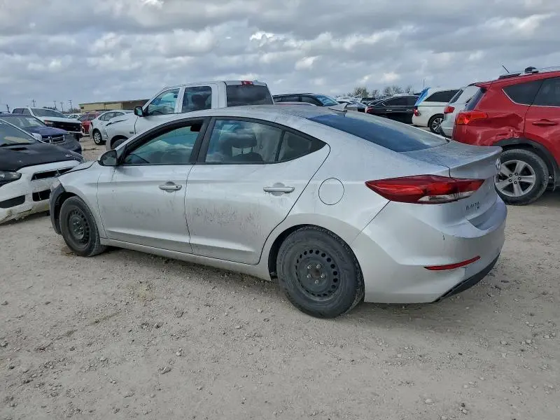 2018 HYUNDAI ELANTRA SE  