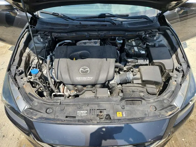 2017 MAZDA 3 TOURING  