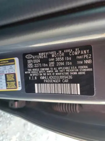 2025 HYUNDAI ELANTRA SE  