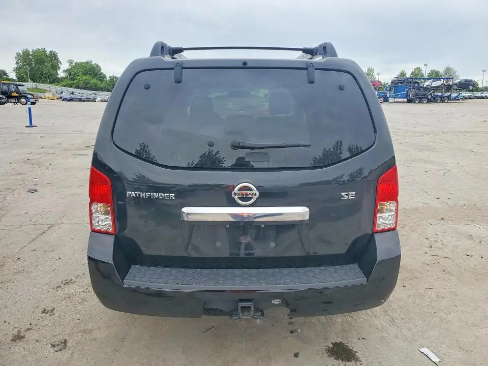 2010 NISSAN PATHFINDER S  