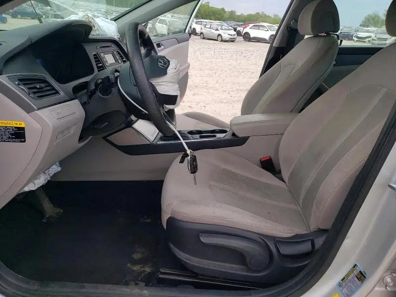 2017 HYUNDAI SONATA SE  