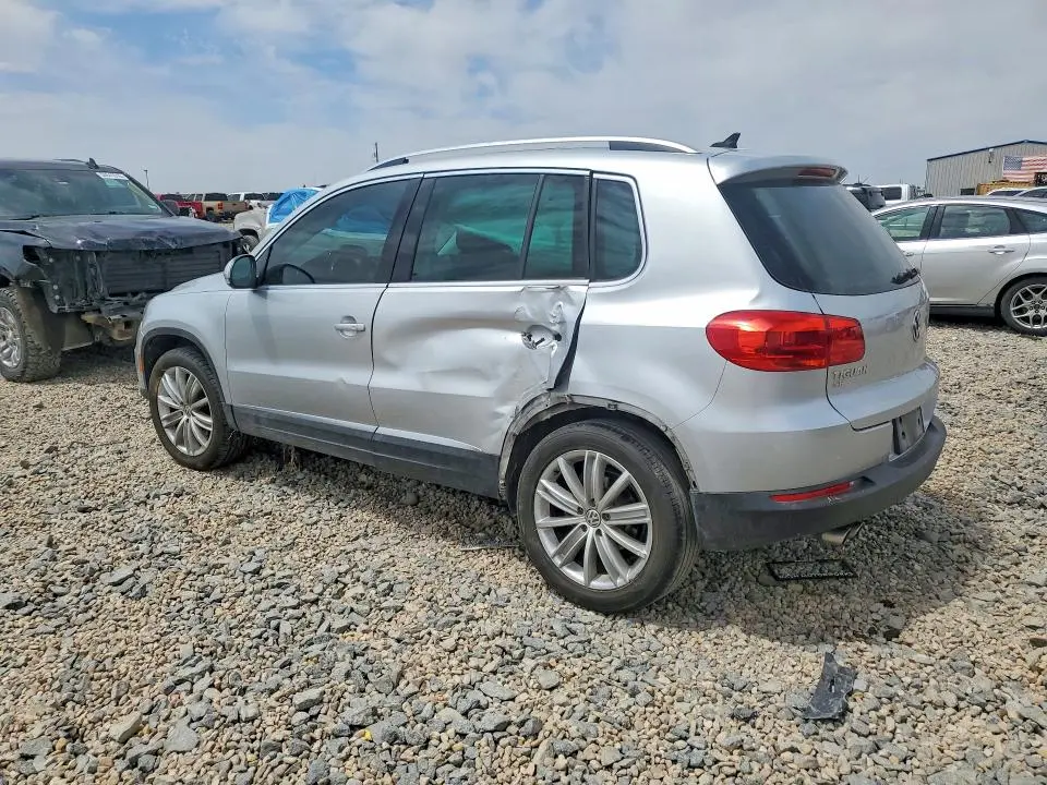 2016 VOLKSWAGEN TIGUAN S  