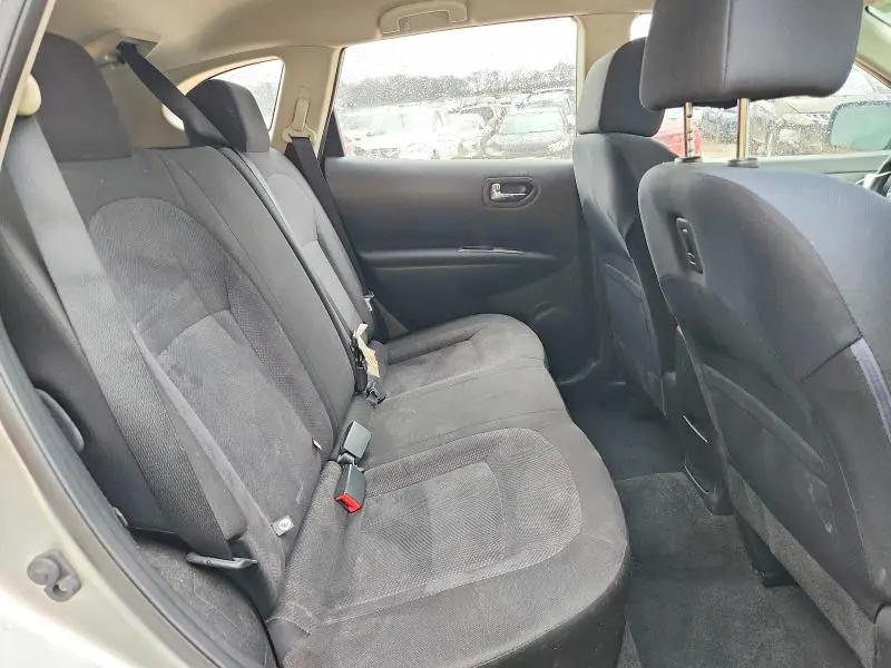 2015 NISSAN ROGUE SELECT S  