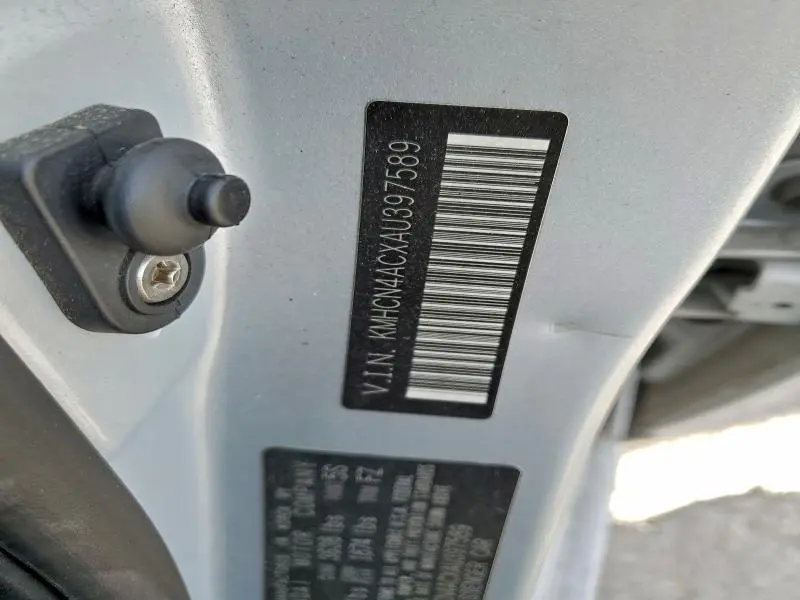 2010 HYUNDAI ACCENT GLS  