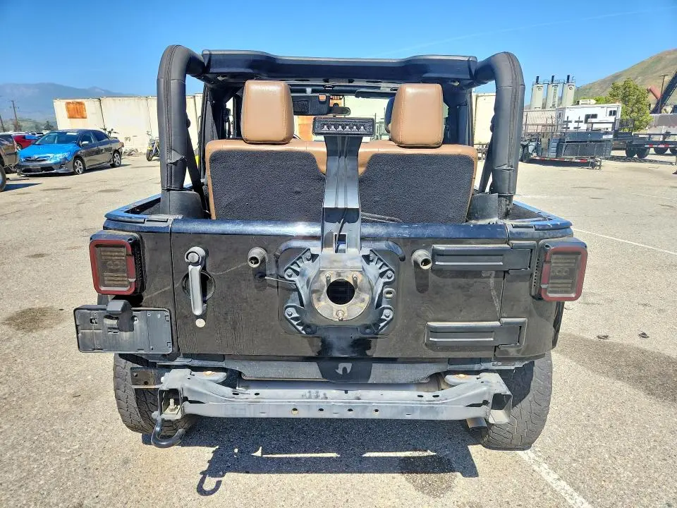 2011 JEEP WRANGLER SAHARA  