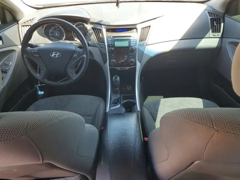 2011 HYUNDAI SONATA GLS  