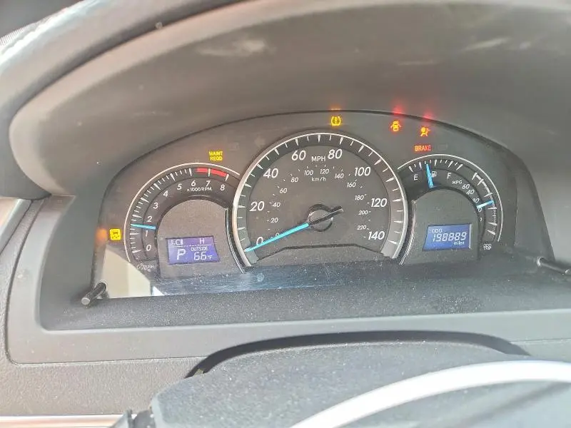 2012 TOYOTA CAMRY LE  