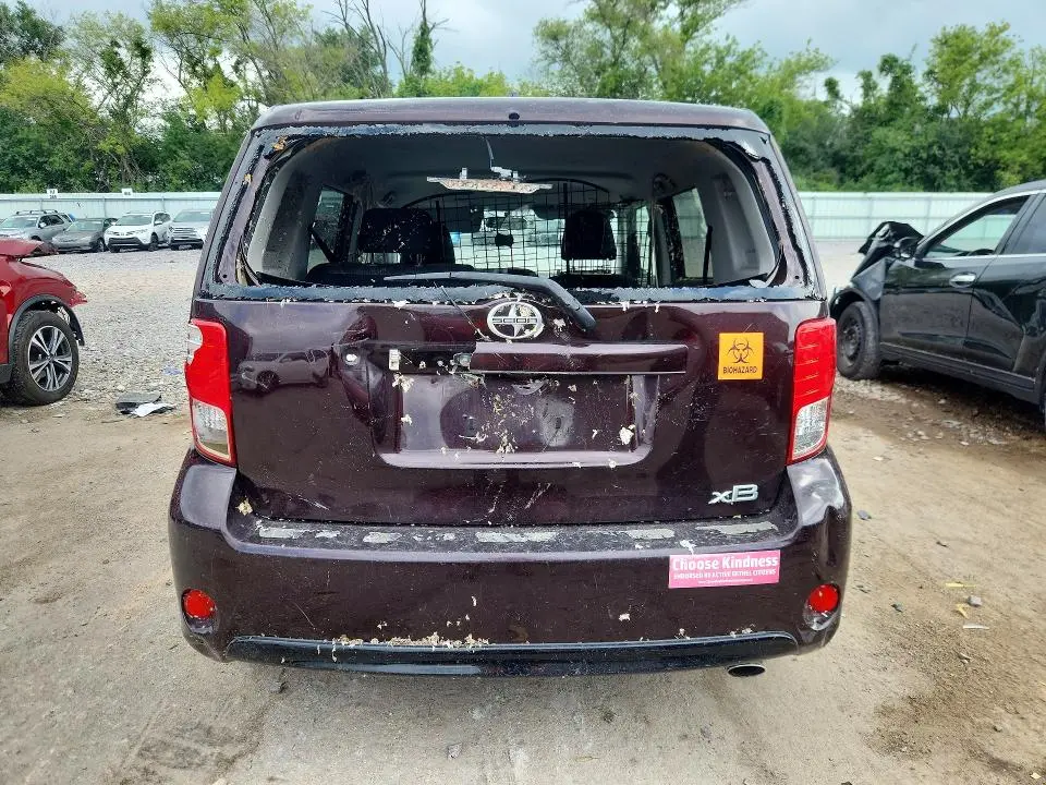 2013 SCION XB BASE  