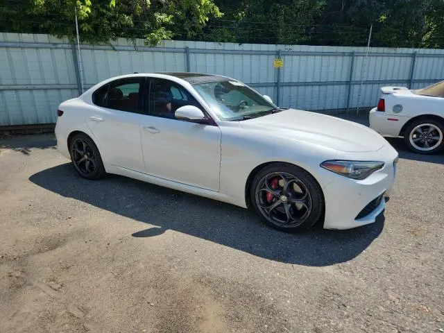 2017 ALFA ROMEO GIULIA TI  