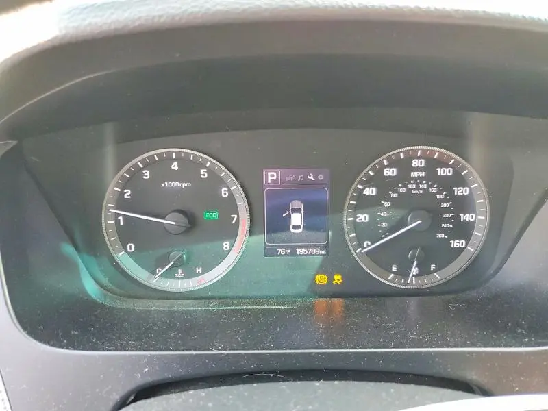 2016 HYUNDAI SONATA SE  