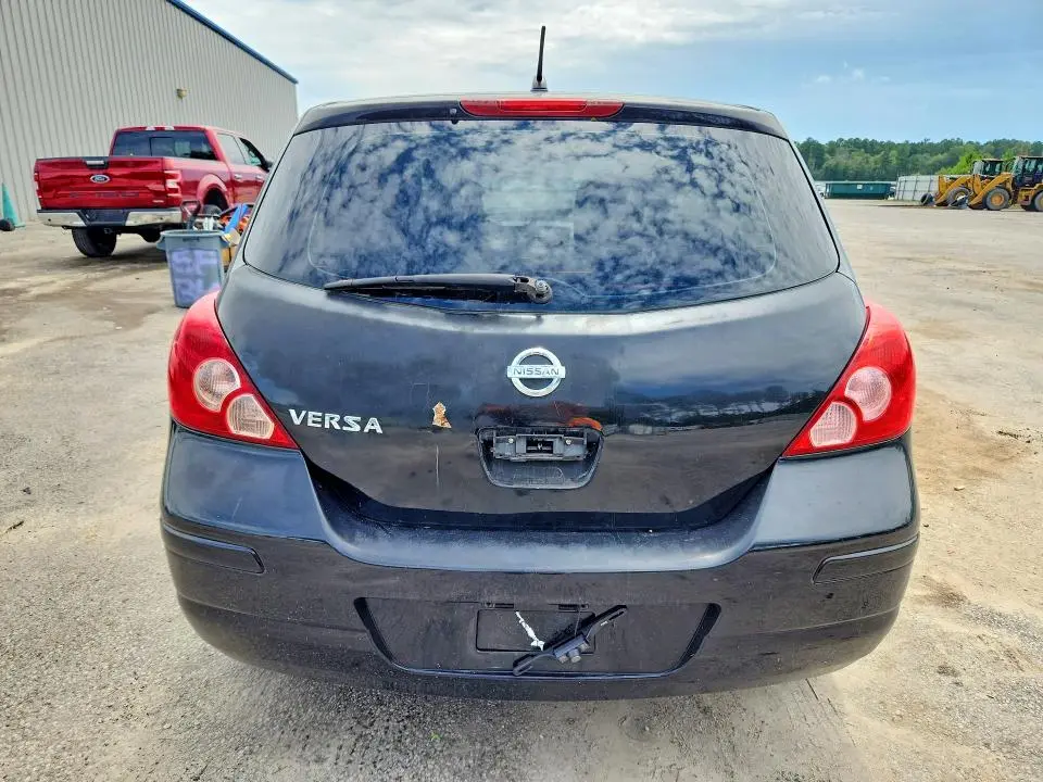 2012 NISSAN VERSA 1.8 S  