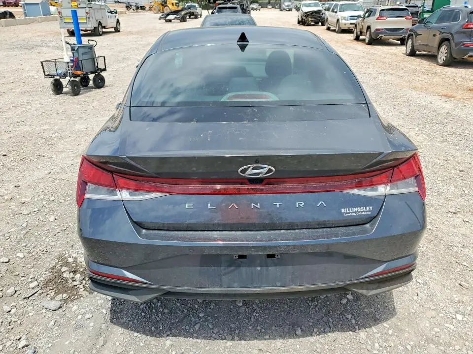 2021 HYUNDAI ELANTRA SEL  