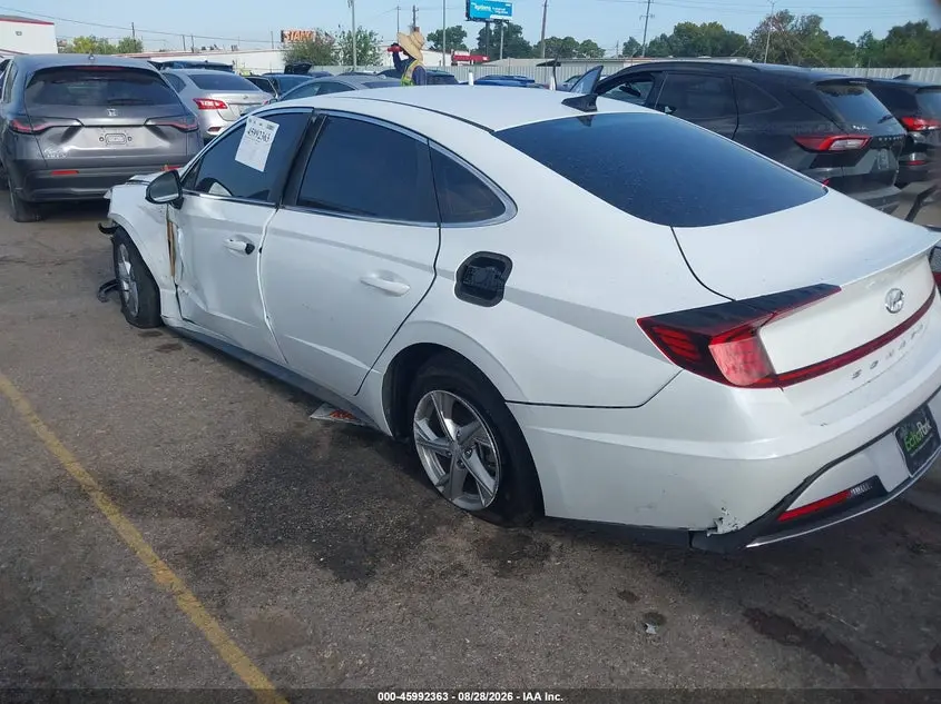 2022 HYUNDAI SONATA SE