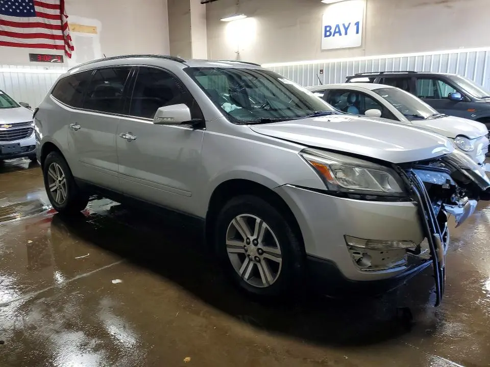 2017 CHEVROLET TRAVERSE LT  
