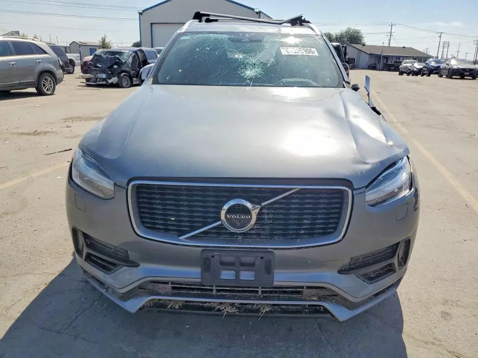 2018 VOLVO XC90 T8  