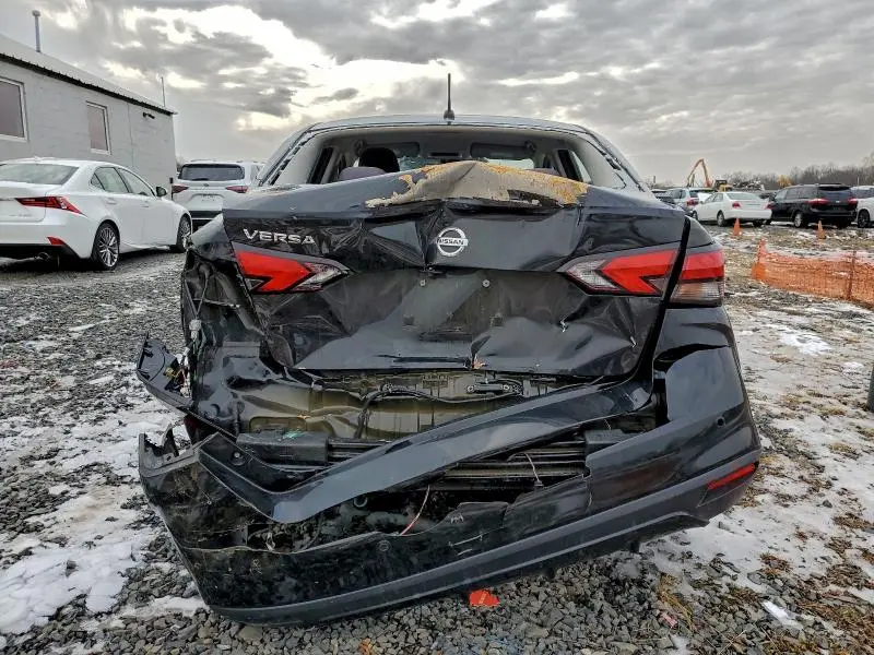 2021 NISSAN VERSA S  