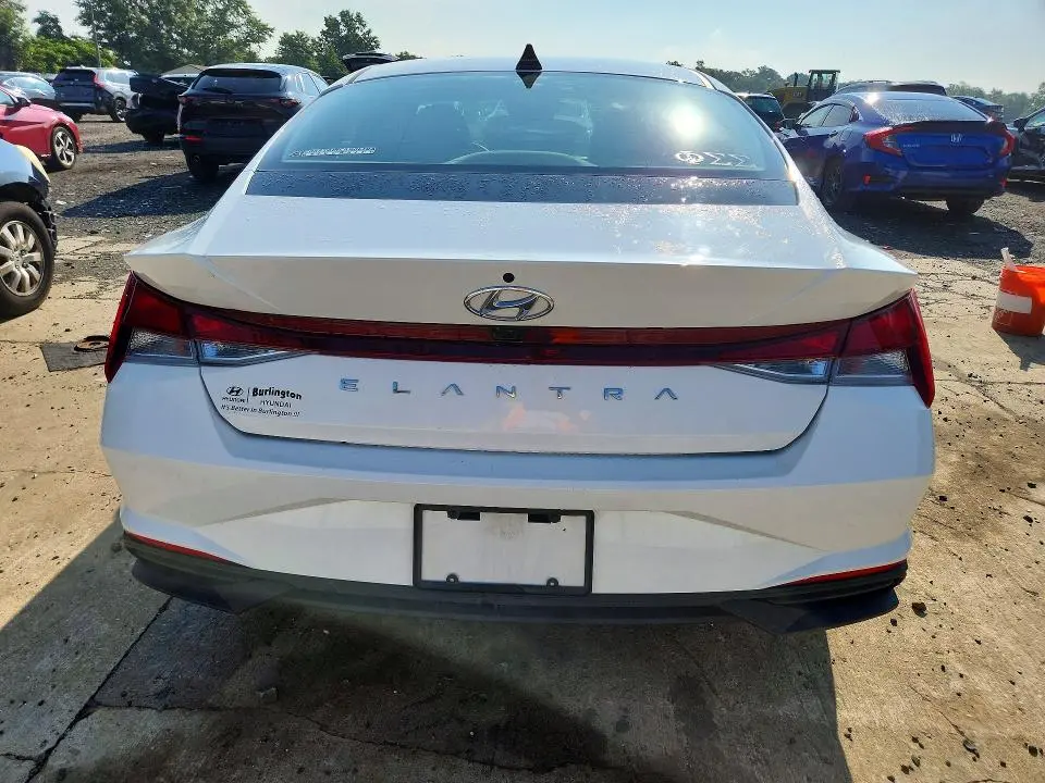 2021 HYUNDAI ELANTRA SEL  