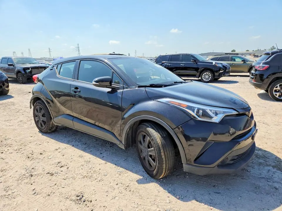 2019 TOYOTA C-HR LE  