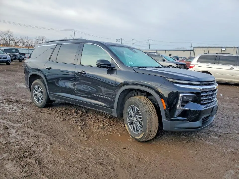 2024 CHEVROLET TRAVERSE LT  