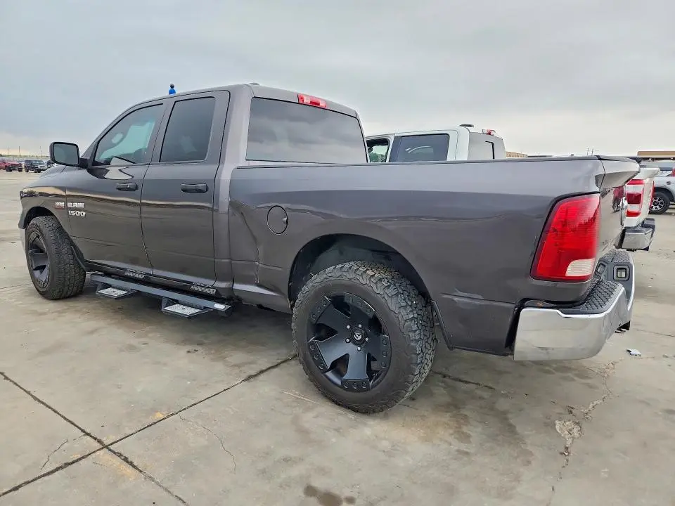 2015 RAM 1500 ST  