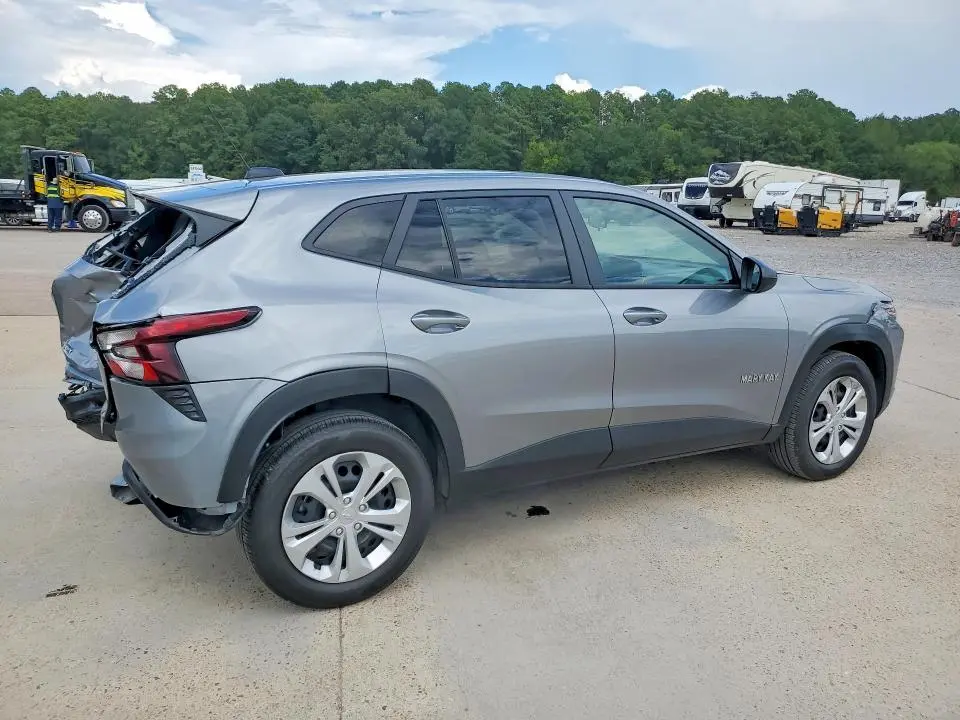 2026 CHEVROLET TRAX LS  