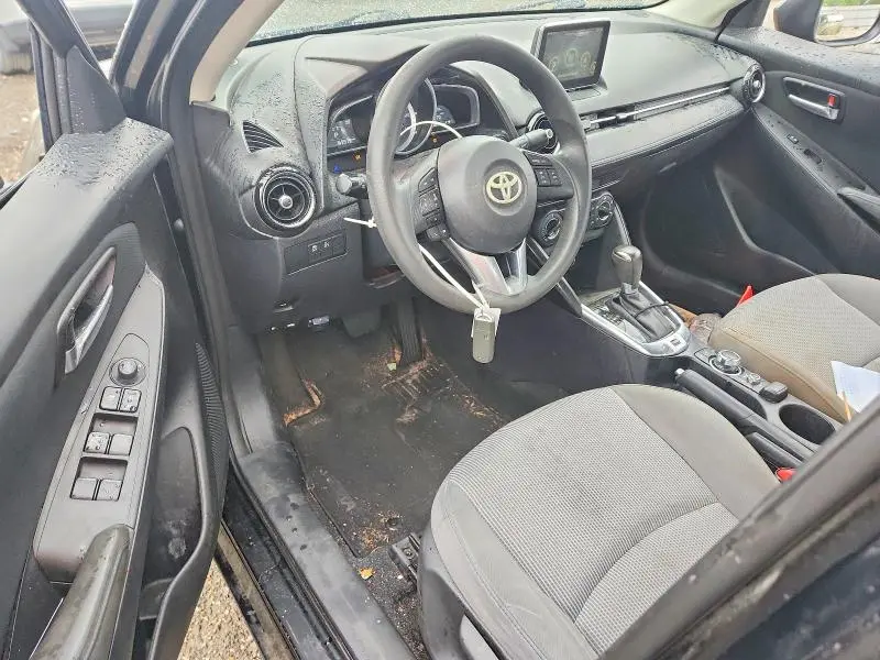 2017 TOYOTA YARIS IA BASE  