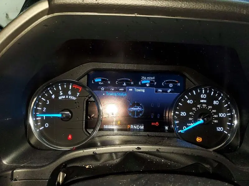 2021 FORD EXPEDITION XLT  