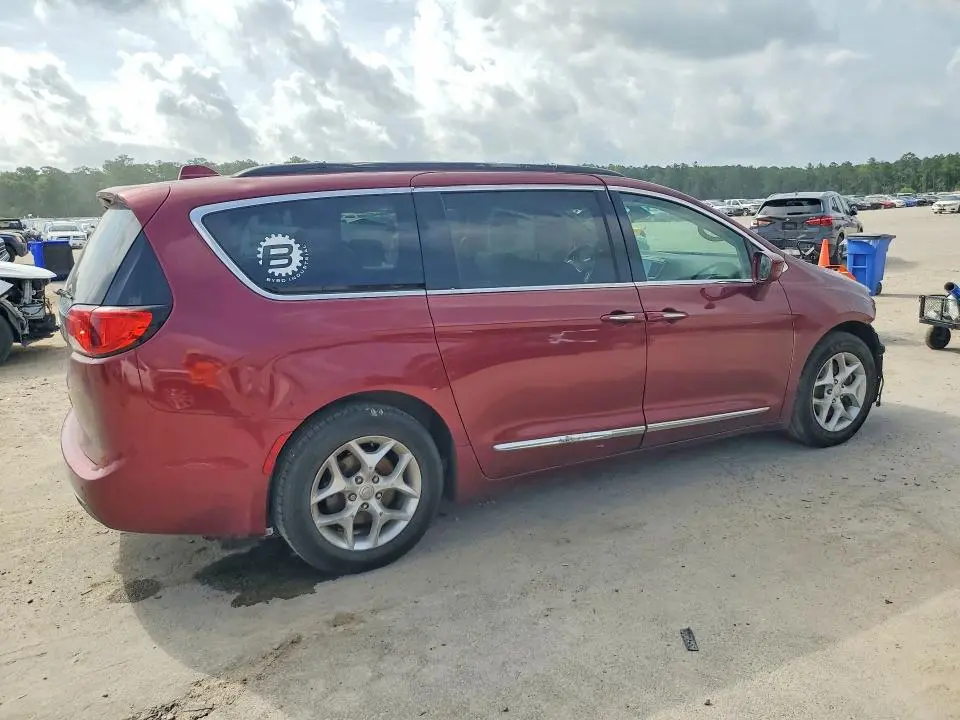 2017 CHRYSLER PACIFICA TOURING L  