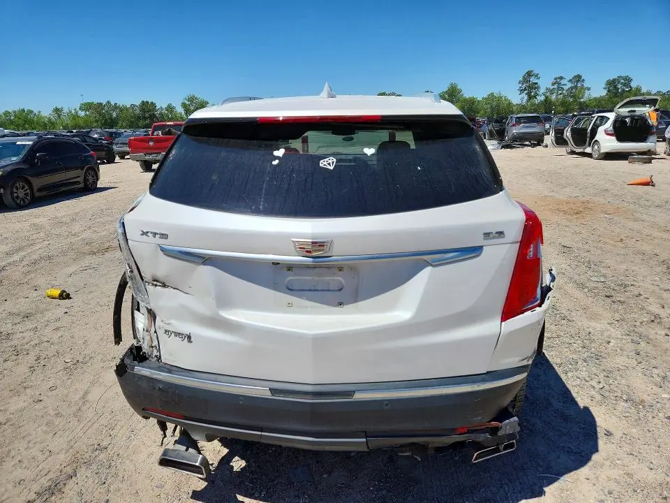 2018 CADILLAC XT5 LUXURY  