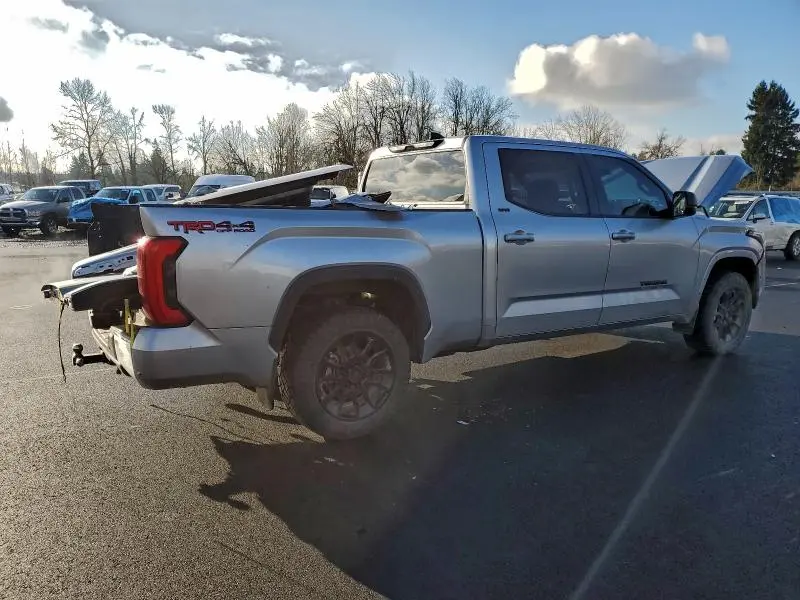 2023 TOYOTA TUNDRA CREWMAX SR5  