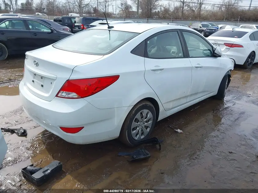 2017 HYUNDAI ACCENT SE