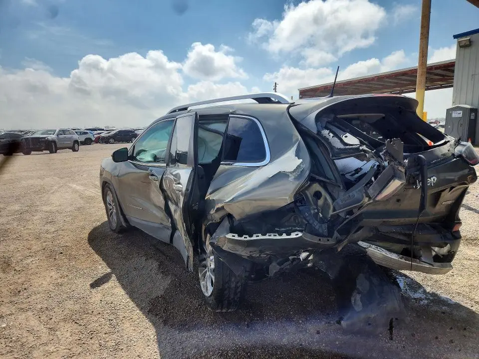 2019 JEEP CHEROKEE LATITUDE PLUS  