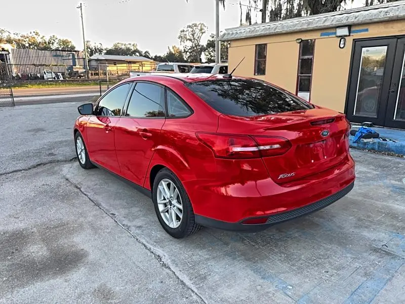 2015 FORD FOCUS SE  