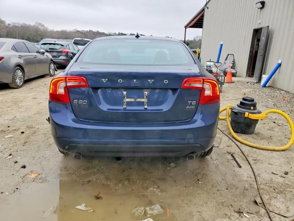 2011 VOLVO S60 T6  