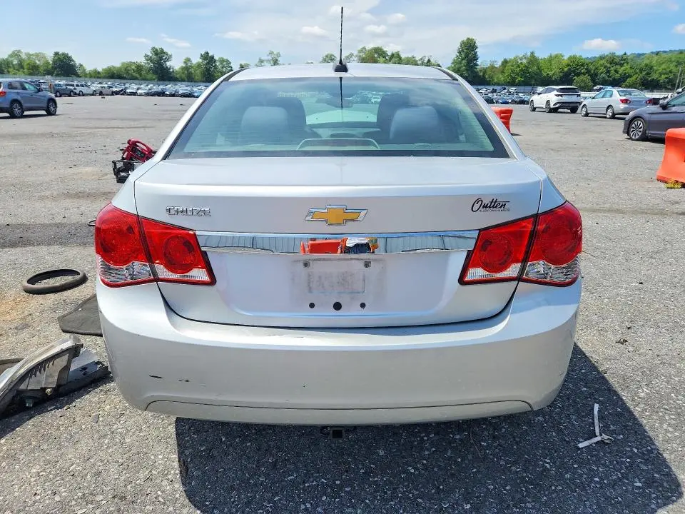 2015 CHEVROLET CRUZE LS  
