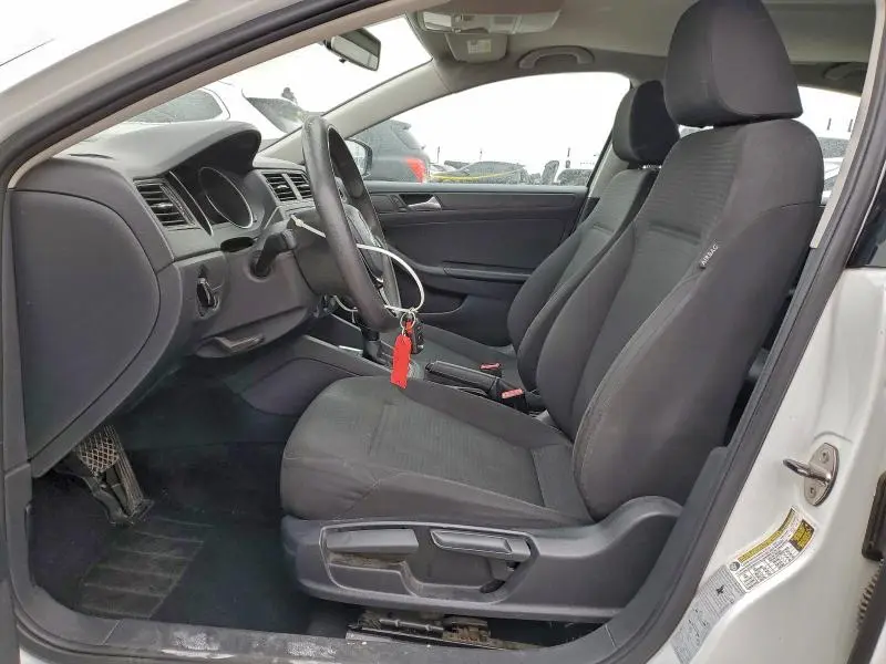 2015 VOLKSWAGEN JETTA BASE  