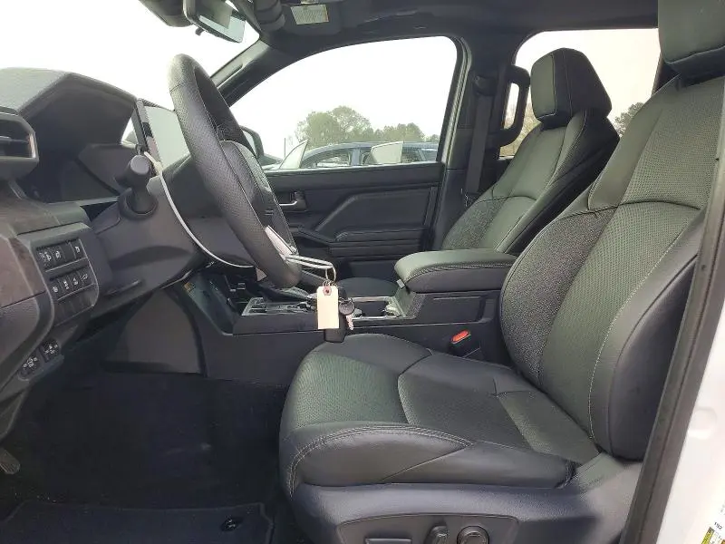 2024 TOYOTA TACOMA LIMITED HV  
