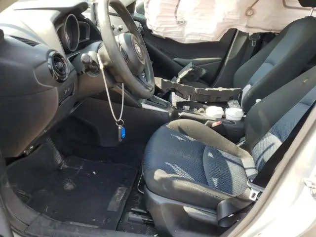 2020 TOYOTA YARIS L  